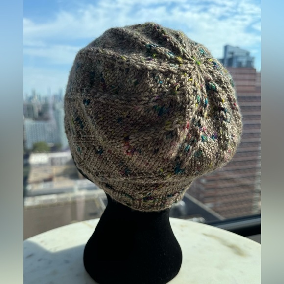 Handcrafted Knit Spiral Slouchy Hat - Grey Marled - Picture 3 of 7
